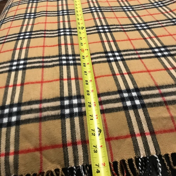 Authentic Burberry Scarf - Picture 9 of 10